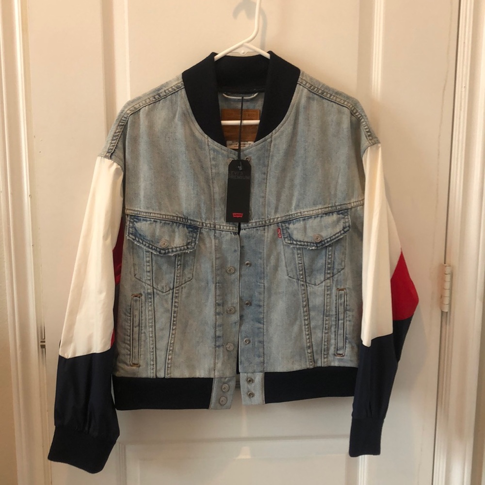 Brand new Levi’s premium trucker jacket